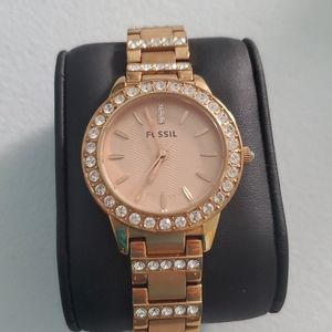 Rose gold Fossil watch